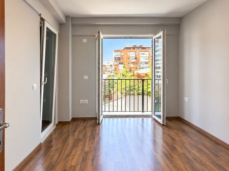 Office for rent near Mondiali / 21 December