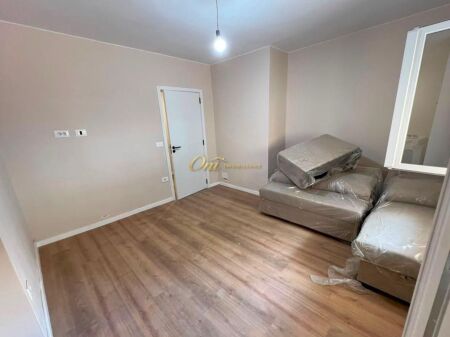 SHKOLLA E BALETIT, APARTAMENT PER QERA 1+1