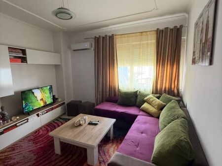 Apartament 2+1 per qera Fresk !