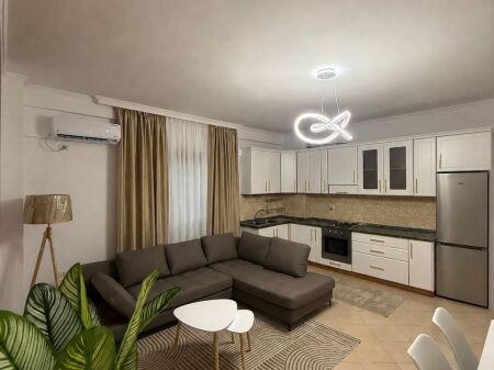 JEPET ME QIRA APARTAMENT 2+1+2 – PRANË FRESKUT   ID 5408