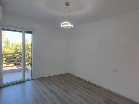 Affitto | Apartament 1 + 1 | Rruga Dritan Hoxha | 500 €/mese