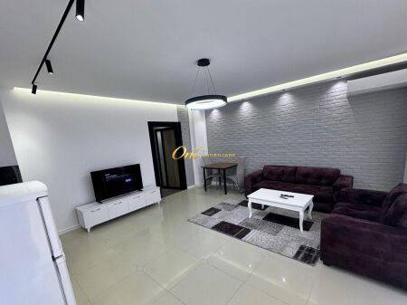 FRESK, APARTAMENT PER QERA 1+1