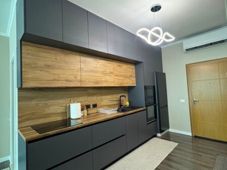 Jepet Me Qera Apartament 1+1+1 Ballkon