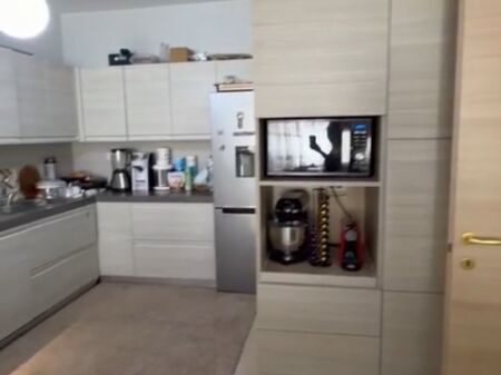 Apartament me qera 3+1+2+parkim