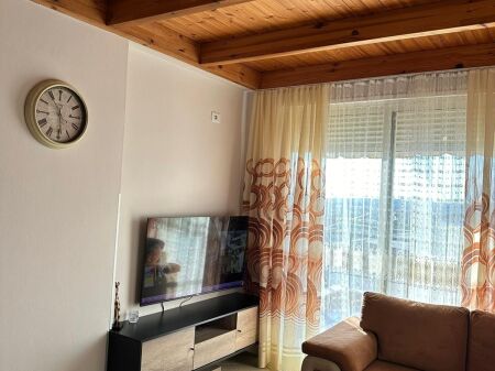 Qera | Apartament 2 + 1 | Rruga Shefqet Kuka | 500 €/muaj