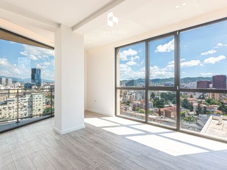 ✨ FOR RENT: PREMIUM OFFICE 101 m² + 1 PARKING SPACE + 2 BATHROOMS 🚾 / VERANDA – 12TH FLOOR 📍 GOLDEN TOWER (MINE PEZA RESIDENCE) 🌇 €890/MONTH 💥
