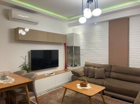 apartament 2+1 me parkim me qira ne Yzberisht