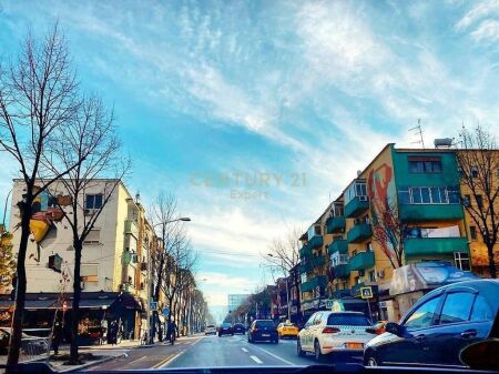 Jepet me qira Bar-Kafe – Rruga e Durrësit, Tiranë