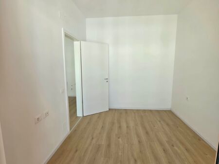 🟤SHITET: 1+1 & Ballkon Ali Demi - Residenca Kadiu | 47m², Kati 6, Orientim Jug, Me Hipotekë  89,500€