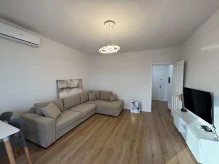 For rent 1+1 Dibra Street Medreseja 600 thousand lek