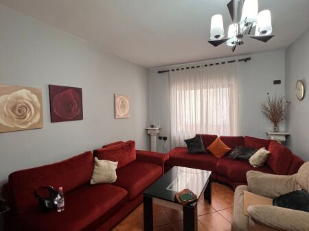 Affittasi 2+1 Centro Boulevard Zogu i Pare 55.000 leke