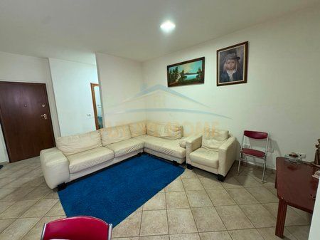 Shitet, Apartament 2+1+2, Rruga e Kosovarëve