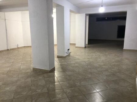 NEGOZIO IN VENDITA 130 M2 21 DICEMBRE 200.000 EURO FH-90250