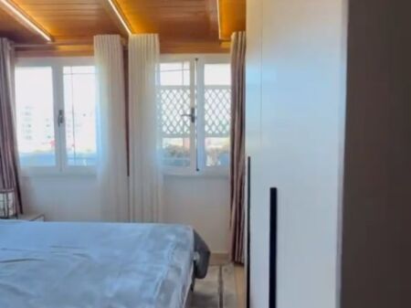 Shitet apartament 2+1 ne Yzberisht .