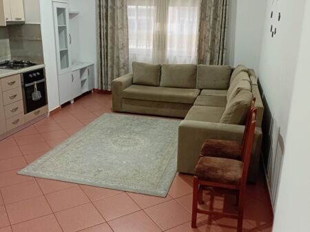 Apartament 2+1 me Qira, Rruga e Thesarit, fresk. 45'000 lekë/muaj