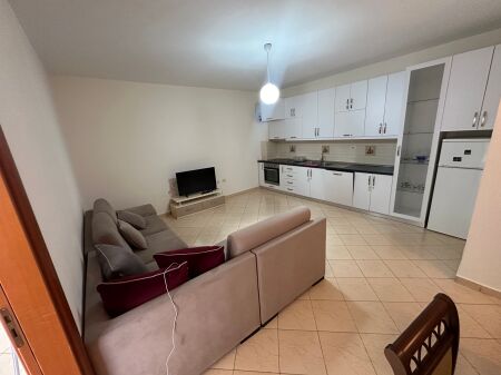 Apartament 2+1 me qera ne Fresk tek Pika e Gazit Kastrati