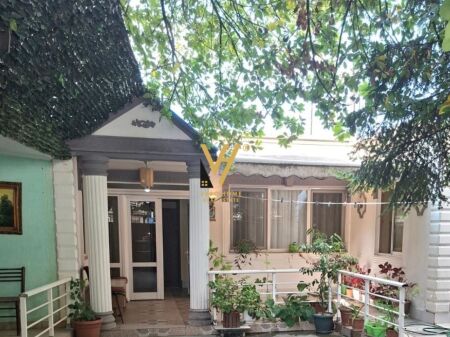 PRIVATE HOUSE 2+1+2 FOR RENT IN ALLIAS 65,000 LEKE