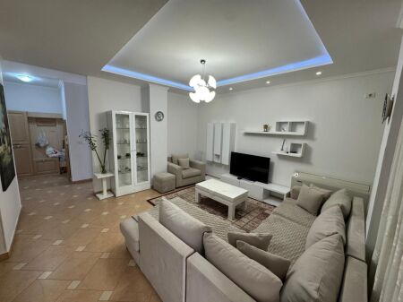  FOR RENT APARTMENT 2+1+2   Halili Complex, Selvia Price: 85,000 lek/month