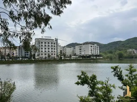 IN AFFITTO | 3+1+2 | LAGO ASCIUTTO