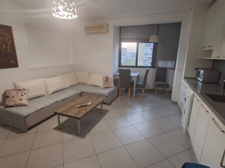 Jepet me qira 2+1+1 FUSHA E AVIACIONIT 65.000 leke