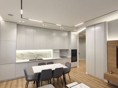 JEPET ME QIRA | Apartament 3+1+2- Green Valley Pranë Liqenit të Thatë