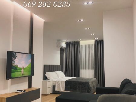 3 STUDIO AIRBNB -1 min da PIAZZA Skenderbej