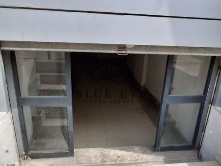 Business premises for sale in the area of the former URT.