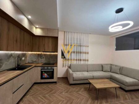 JEPET APARTAMENT 2+1+BLK ME QIRA NE SAUK 50.000 LEKE