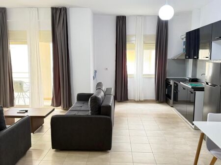 SETTEMBRE-GIUGNO 4 APPARTAMENTI 2+1+2 | 500 EURO AL MESE
