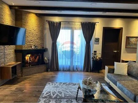 Penthouse for Sale in Yzberisht
