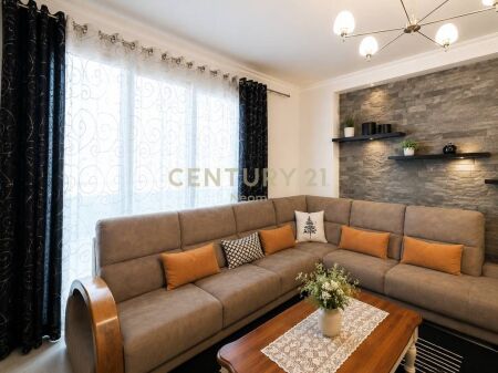Jepet me Qira apartament 2+1+2 në Don Bosko