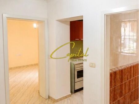 GARSONIERE ME QIRA 47 M2 PAZARI I RI 42.000 LEKE