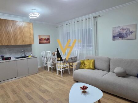 AFFITTASI APPARTAMENTO 2+1+BLK AL PAZARI I RI 900 EURO