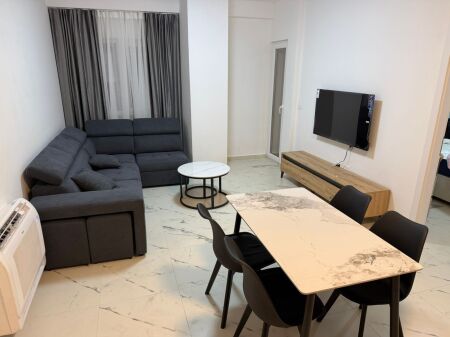 🏢Laprake, Complesso E88 affitta appartamento 1+1, arredato 55,000Leke