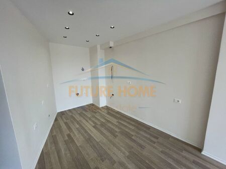 Shitet, Apartament 1+1, Unaza e re, Tiranë.