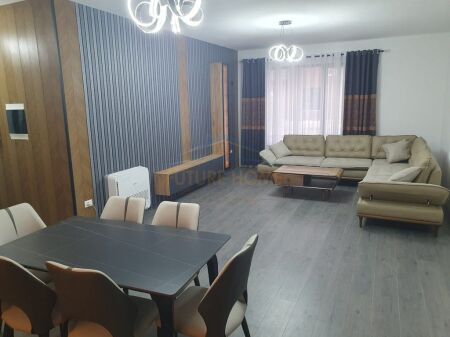 Affitto, Appartamento 2+1+2, Via Elbasan.
