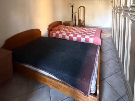 Shitet apartament 1+1 tek Kubi , Rruga Bardhyl , Xhamlliku , Brryli .