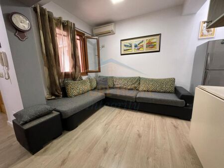 Affitto, Appartamento 2+1+Garage, Brryli, Tirana.