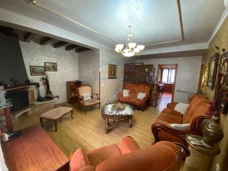 Rent, Apartment 3+1+2, Zogu i Zi, Tirana.