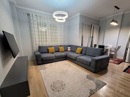 AFFITTIAMO APPARTAMENTO 2+1+2 VICINO A 5 MAJI!! 590 € /Mese