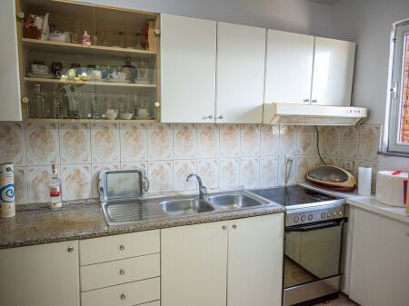 Apartament 1+1 me qira tek Rruga e Bogdaneve