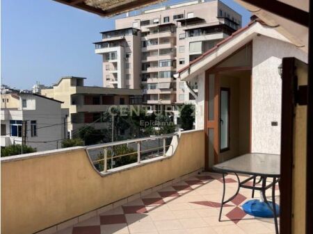 Kati 3 i Shtëpisë Private | 1+1 | 350€