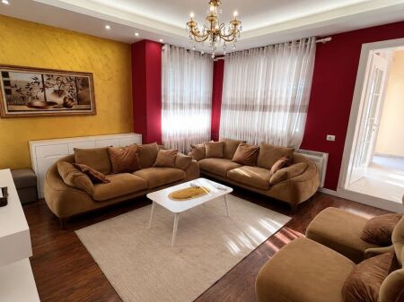 📌 APPARTAMENTO 1+1 CON VERANDA 70m² IN AFFITTO - VICINO AL TERMINAL