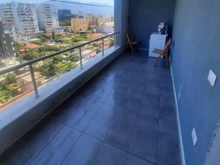 Jepet Apartament me qera 2+1 - Fusha Aviacionit, Tirane