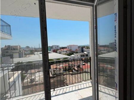 Apartament 3+1+ 2 Në Shitje në Kavajë