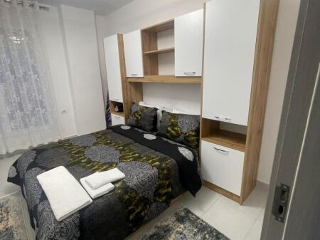 Rent | Apartament 3 + 1 | Rruga 5 Maji | 600 €/month