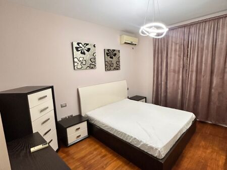 Jepet Me Qera Apartament 2+1+1 Ballkon