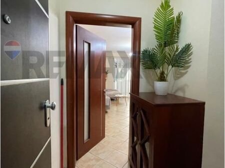 Apartament - Për Qira - Rruga Frang Bardhi, Tiranë