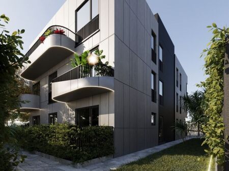 Paskuqan, Apartment 1+1 for Sale.