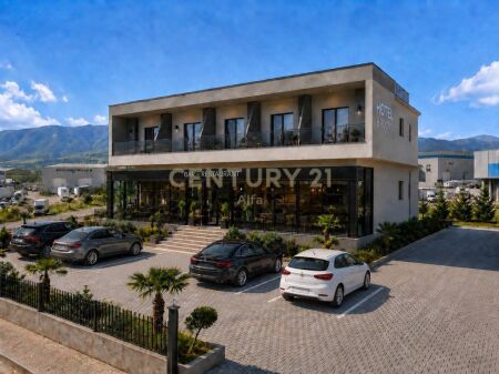 Proprietà Commerciale in Vendita – Vorë, Sulla Strada Principale, vicino al Terminal Doganale di Tirana